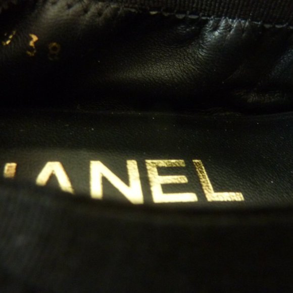 CHANEL Ballerinas Flats with 'CC' Logo (Black) - 8 - Picture 11 of 12